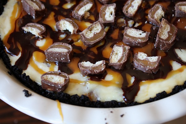 Twix Bar Cheesecake Pie 8