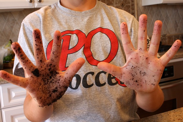 Making an Oreo crust