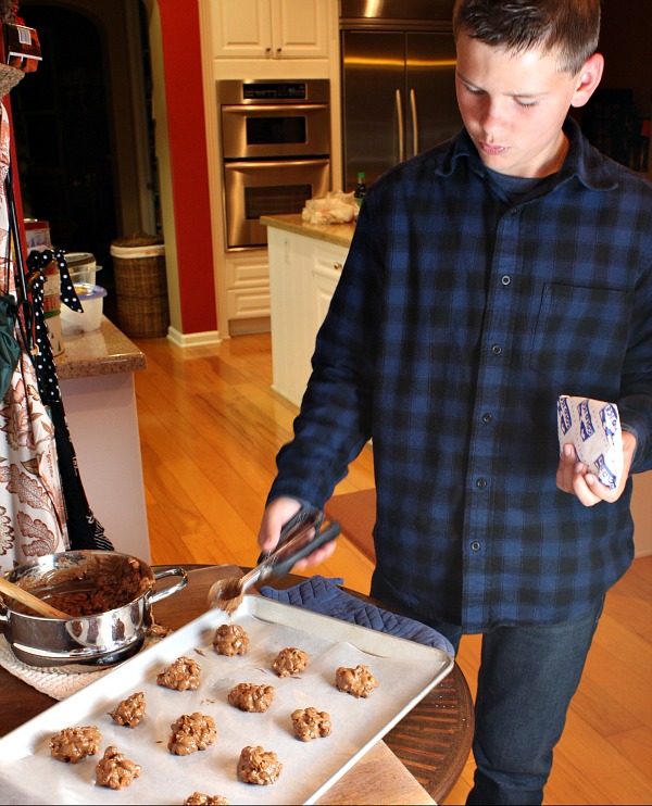 RecipeBoy making peanut clusters