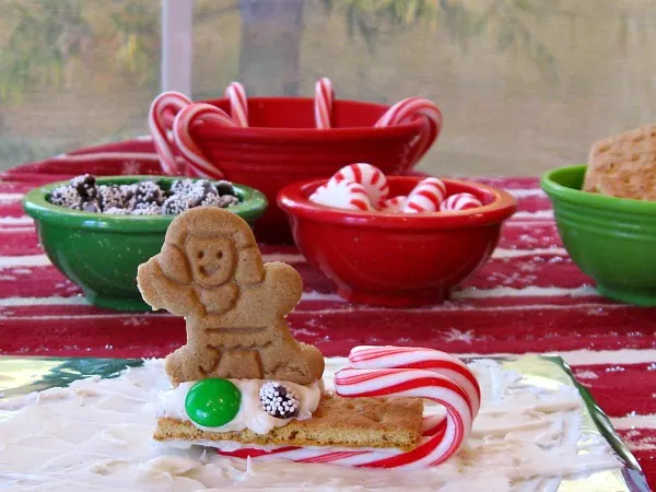 gingerbread sled with candies