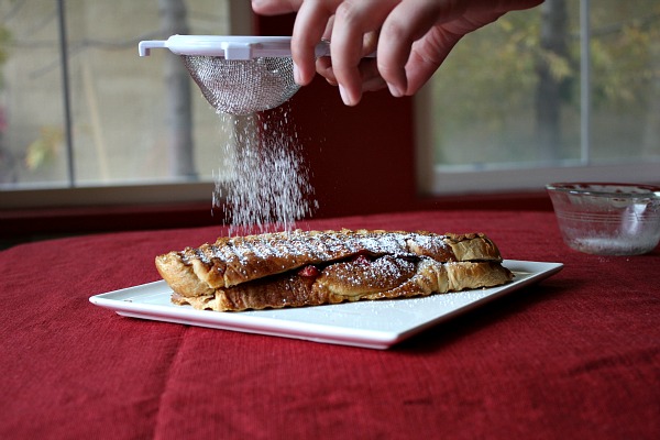 Powdered Sugar on Strawberry Nutella Panini