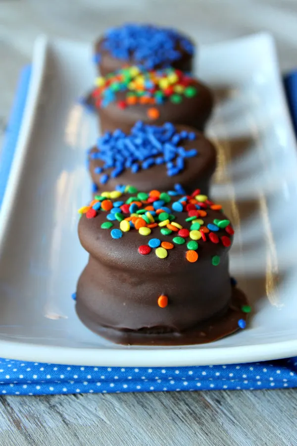 Chocolate Dipped Peanut Butter Cup Stuffed Oreos 