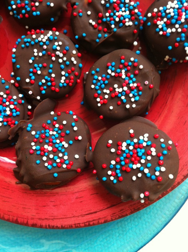 Chocolate Covered Peanut Butter Pretzels