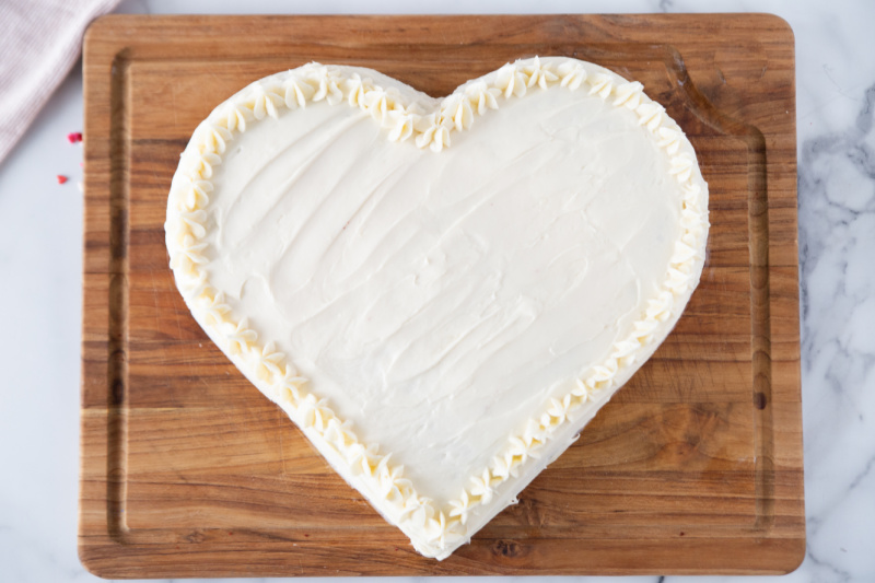 Heart Shape Wedding Cake With White Icing Edible Roses | Medcakes