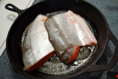 How to Make Sockeye Salmon in a Cast Iron Skillet - Recipe Boy