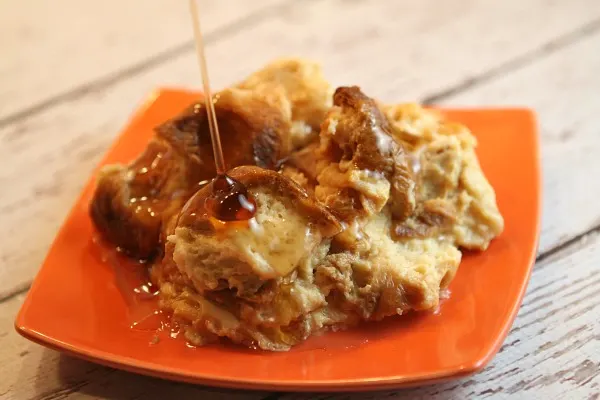 Skinny Slow Cooker French Toast Bread Pudding Recipe