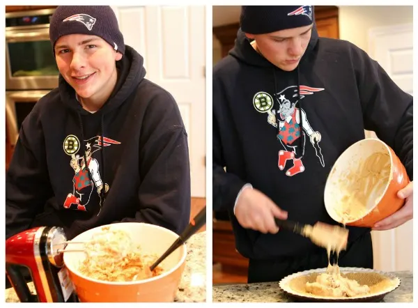 RecipeBoy making pie