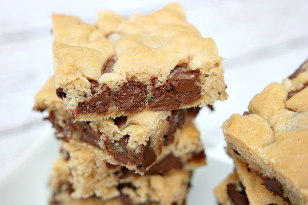 Easy Chocolate Chip Cookie Bars