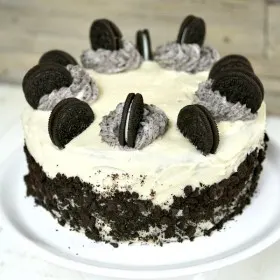 Cookies and Cream Cake