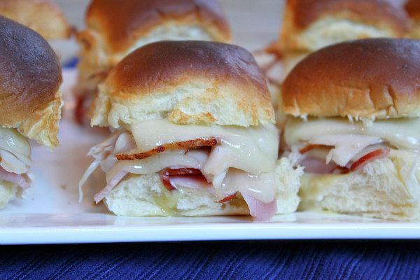 GameDay Sliders Recipe - from RecipeBoy.com (otherwise known as fancy Chicken Cordon Bleu Sliders!) Easy recipe for awesome football game day Sliders)