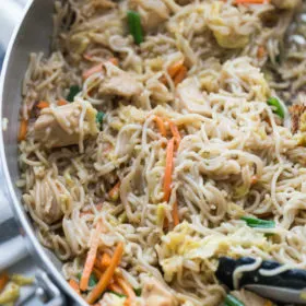 Easy Chicken Chow Mein