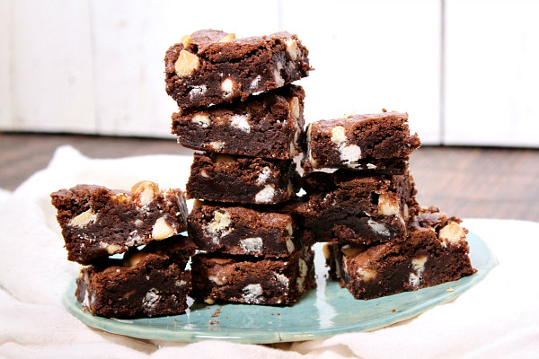 Blizzard Brownies recipe - from RecipeBoy.com