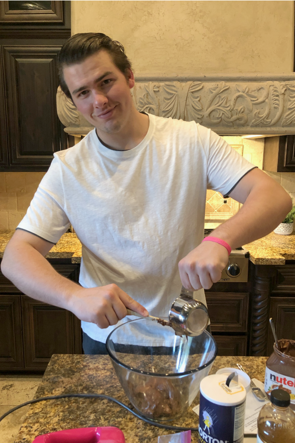 RecipeBoy making Nutella Brownies