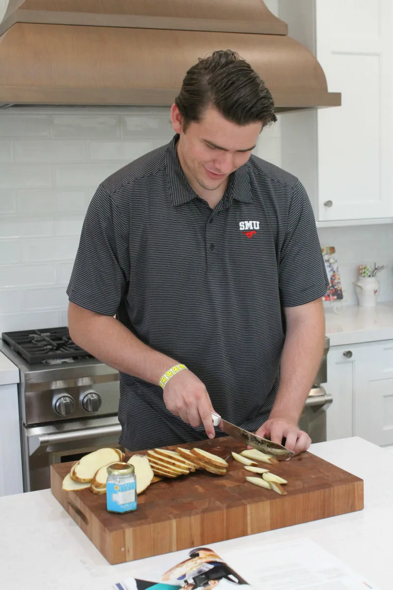 RecipeBoy making Air Fryer French Fries