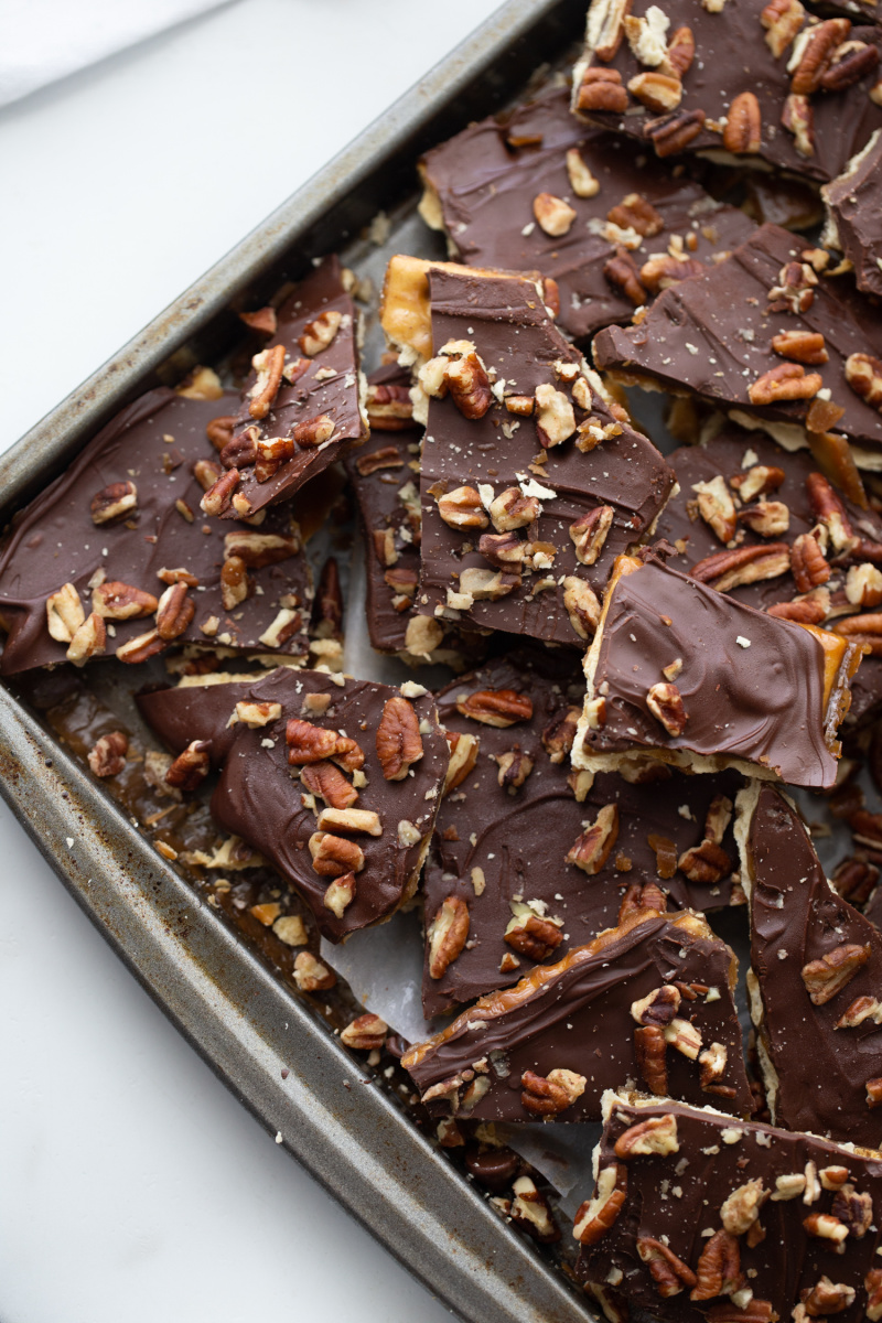 pan with easy saltine pecan toffee
