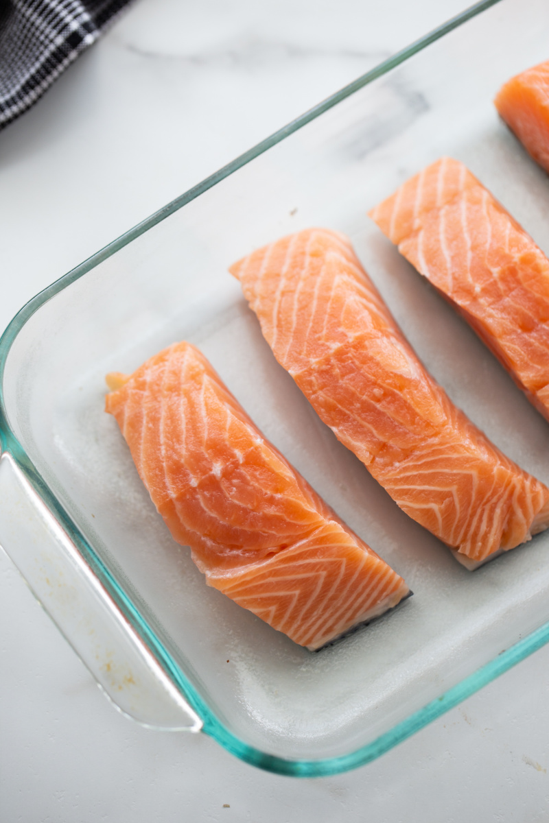 salmon filets in a baking dish