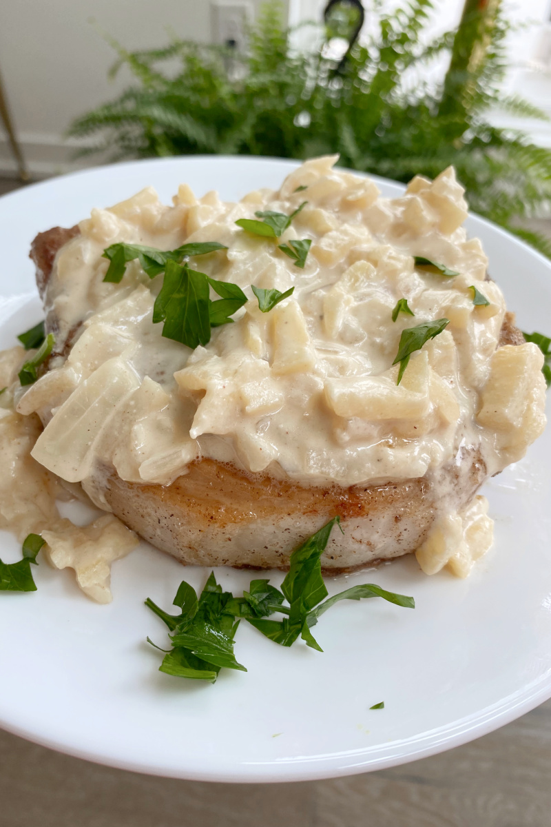 Pork Chops with Creamy Cinnamon Apple Sauce