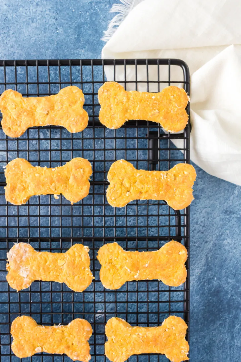 dog biscuits on a cooling rack
