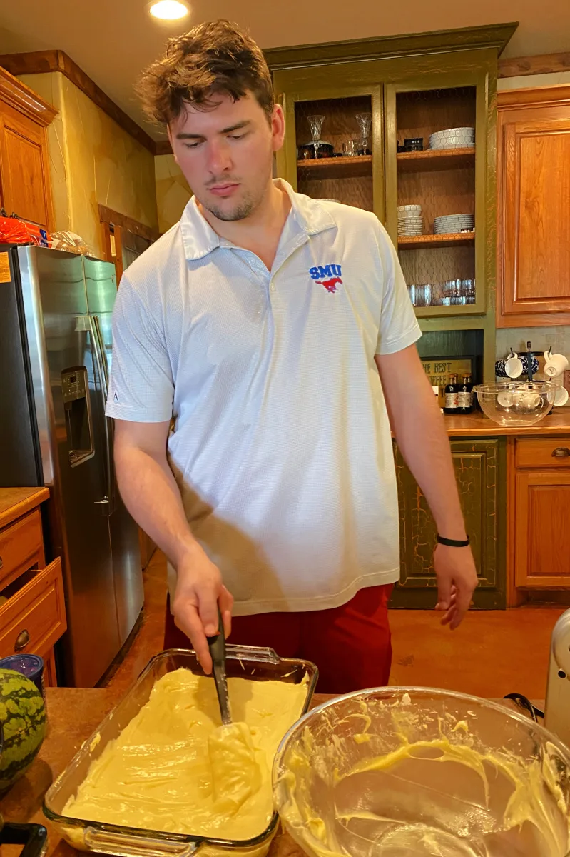 recipeboy making raspberry gooey butter cake