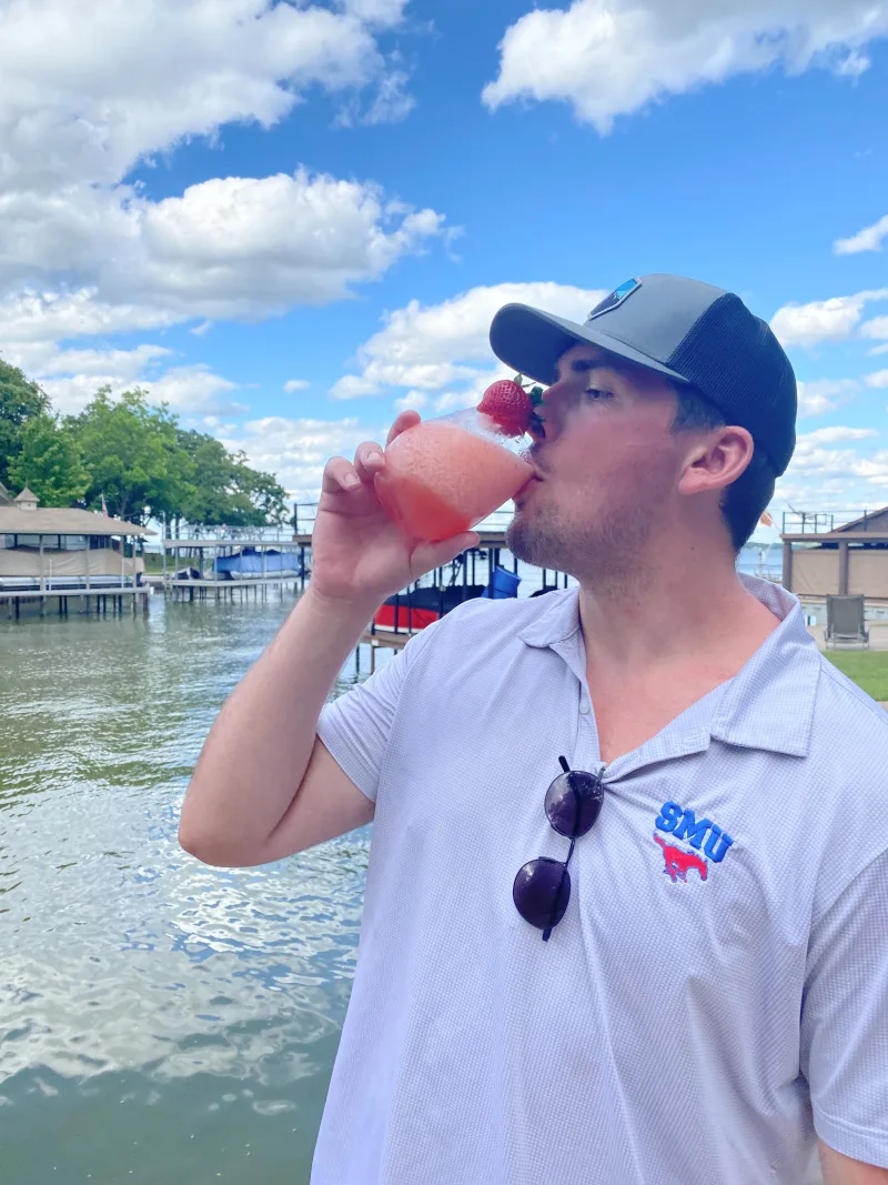 recipeboy drinking strawberry frose