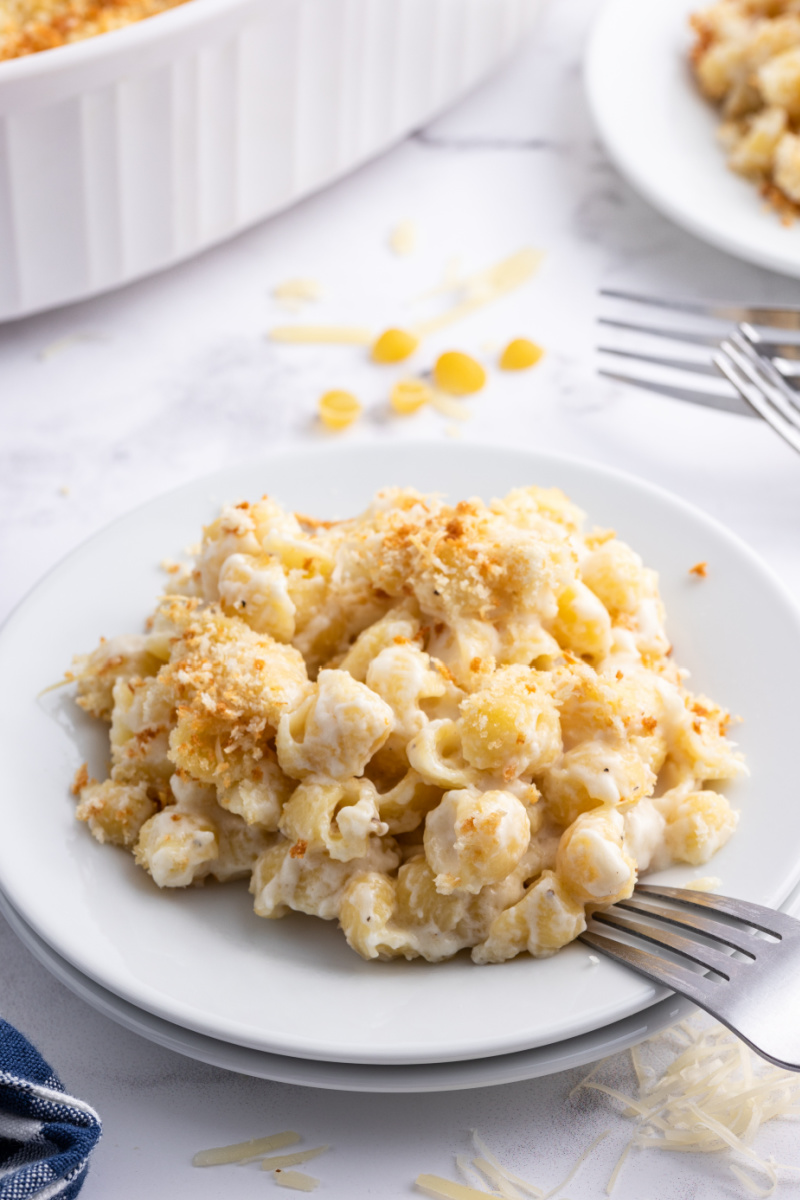 serving of cacio e pepe macaroni and cheese on plate