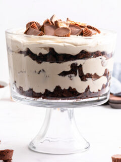 peanut butter cup brownie trifle in trifle dish
