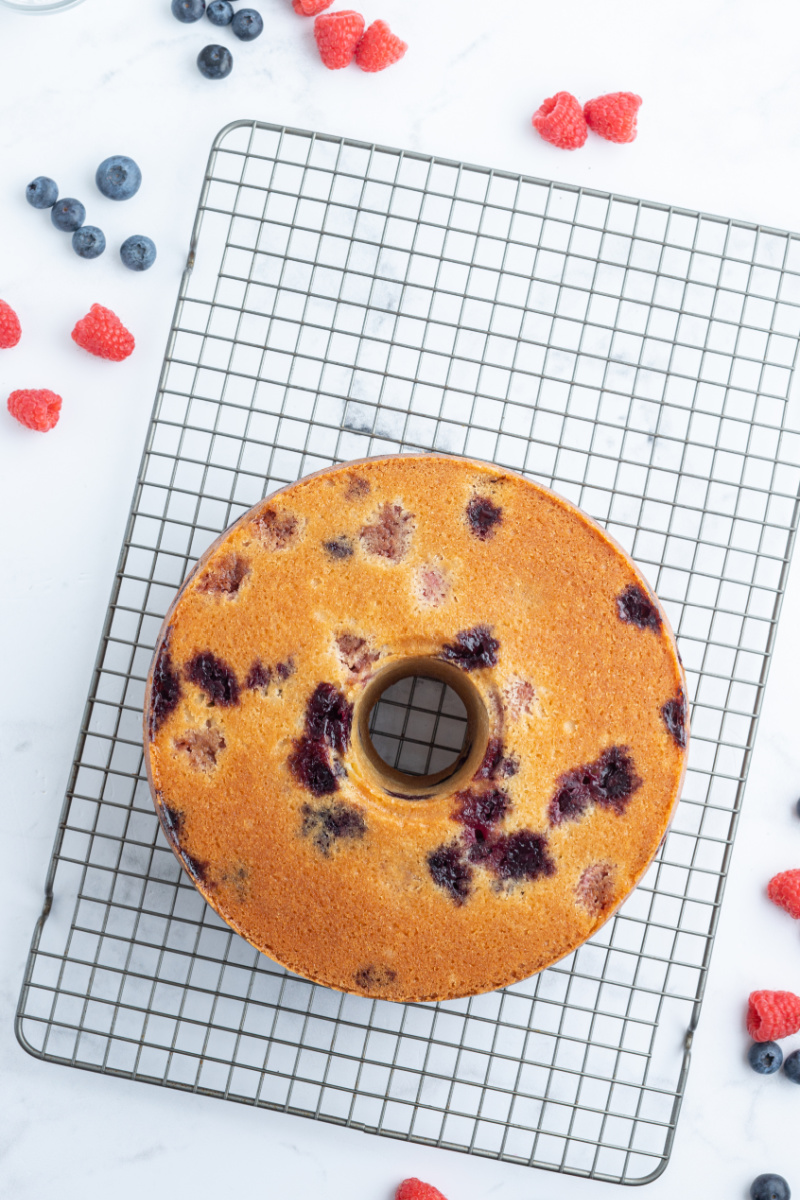 berry pound cake on cooling rack