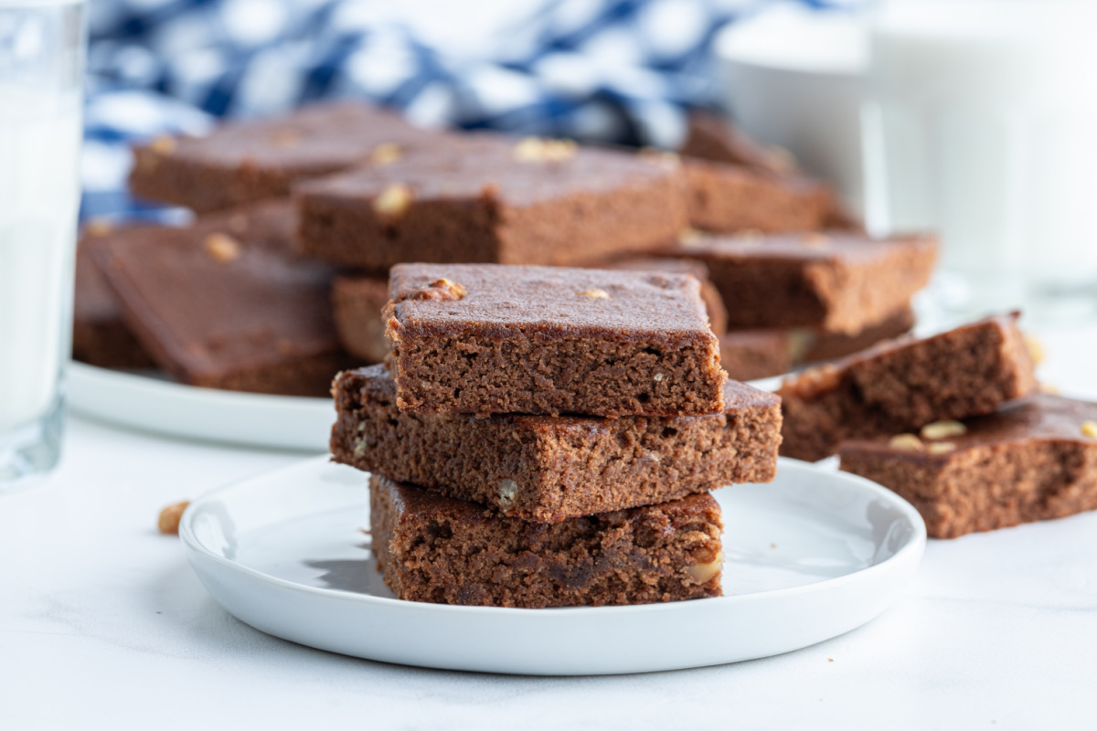Easy Country Brownies - Recipe Boy