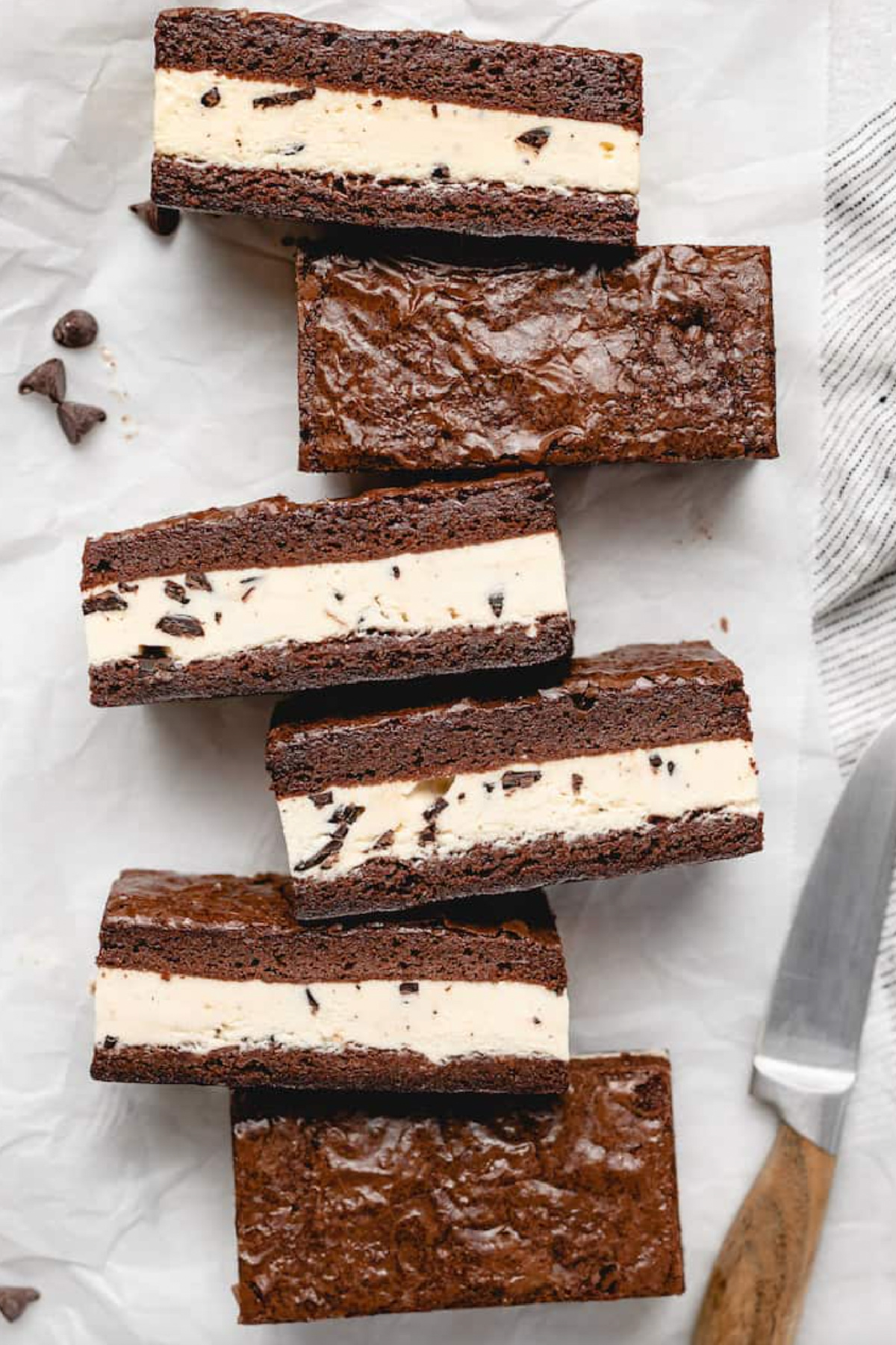 21 Impressive and Easy Summer Dessert Recipes collection on RecipeBoy.com brownie ice cream sandwiches