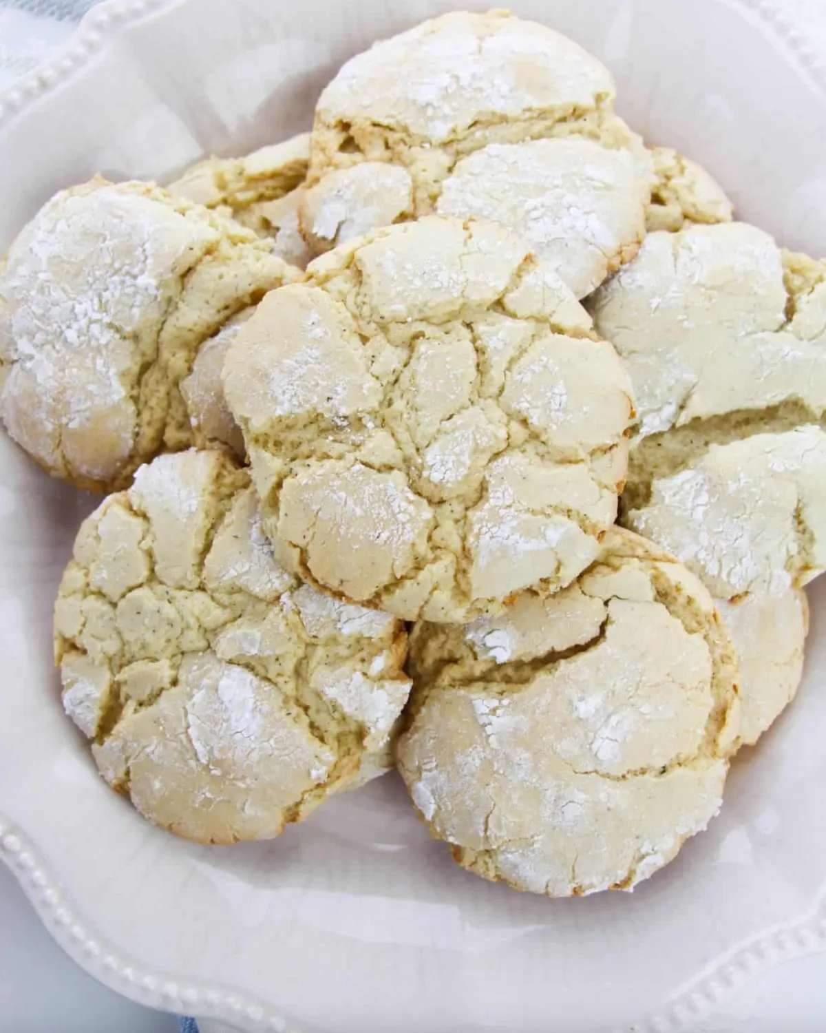 21 Super Easy Cake Mix Cookies to Bake Right Now! Recipe collection on RecipeBoy.com cake mix crinkle cookies on platter